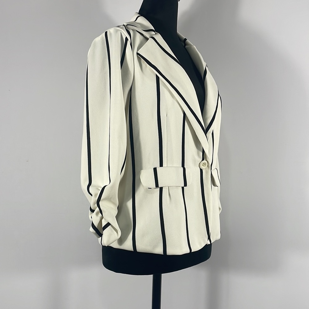 Crescent & Willough Jackets & Coats, Black & White Striped, Large, Blazer - Picture 10 of 10